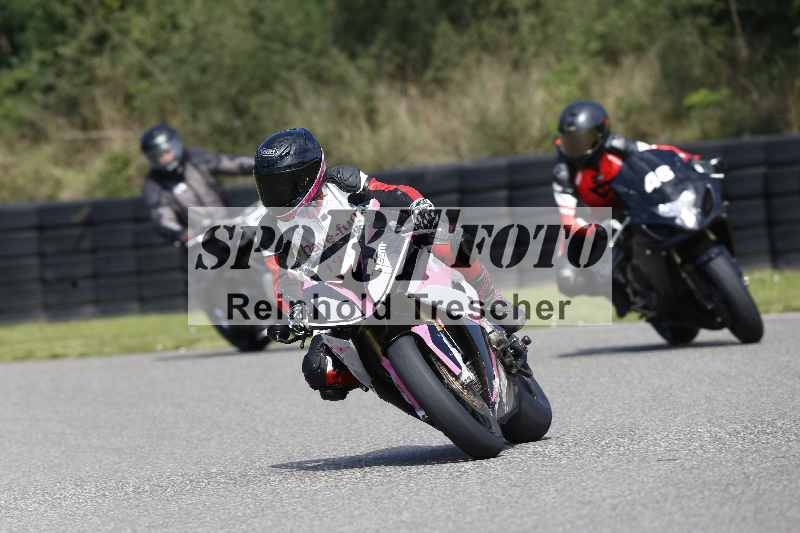 /Archiv-2025/42 07.08.2025 Peter Studer Girls Day ADR/Gruppe pink/46